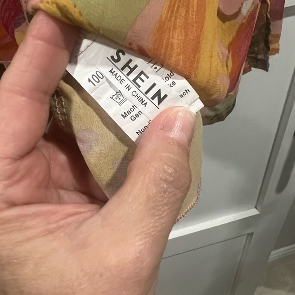 Shein multicolor short top - Picture 4 of 7